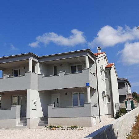 Apartman Jadranka Vir Exterior foto
